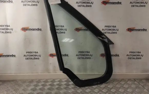 Ford Transit Front door vent window glass four-door YC15V21418