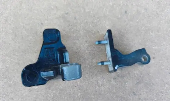 Mercedes-Benz C W205 Front door hinge set 