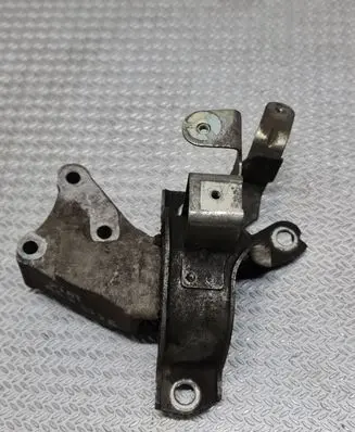 Fiat Doblo Engine mount bracket