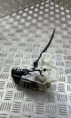 KIA Ceed Front door lock