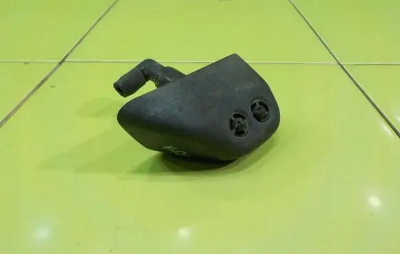 Land Rover Freelander 2 - LR2 Headlight washer pump PRAWY