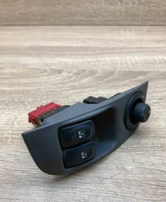 Renault Megane II Wing mirror switch 7700429992