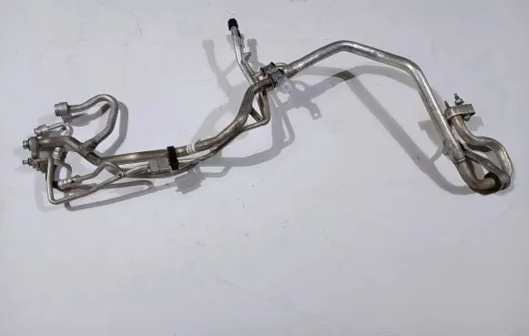Ford Explorer VI Air conditioning (A/C) pipe/hose L1MH-19E881-AA