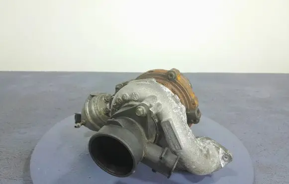 Volvo V40 Turbo system vacuum part 9686120680