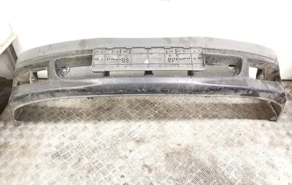Toyota Avensis T220 Front bumper