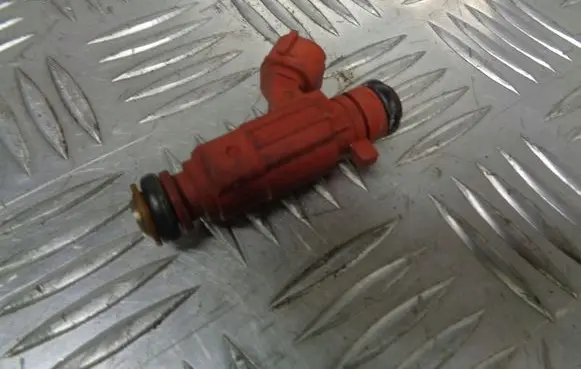 Nissan Almera N16 Fuel injectors set 0280155940