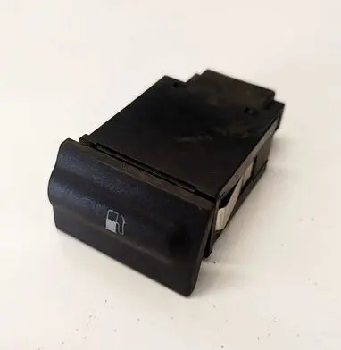 Skoda Octavia Mk1 (1U) Fuel tank opening switch 1U0959833C