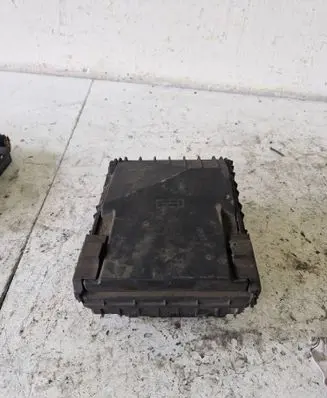 Volkswagen PASSAT B6 Fuse module