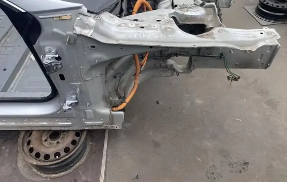 Tesla Model S Front quarter panel 
