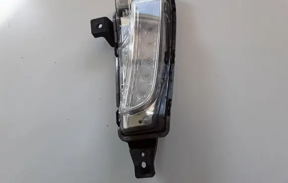 Suzuki Vitara (LY) Front fog light STANLEYW1378