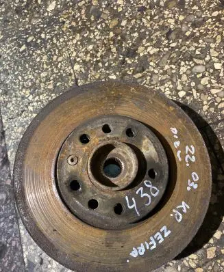 Opel Zafira A Front wheel hub