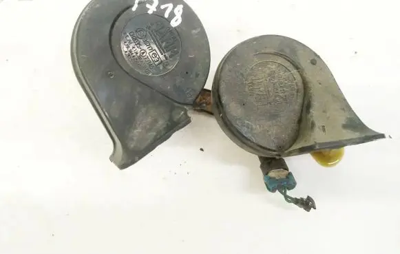 Cadillac CTS Horn signal E335717 CH2035