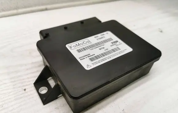 Volvo V70 Hand brake control module 31334872 6G912598CE A2C53296349
