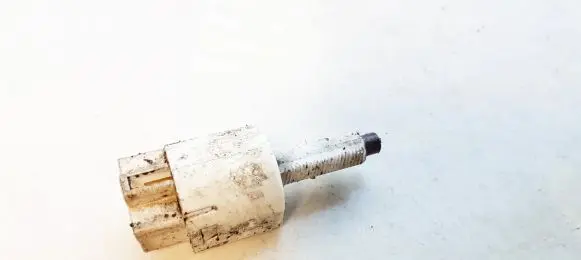 Suzuki Swift I Brake pedal sensor switch