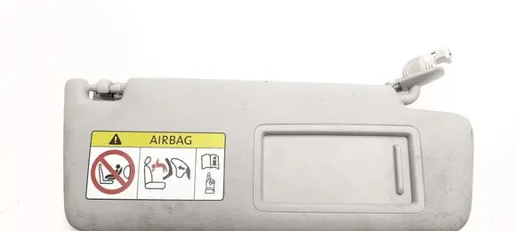 Audi Q2 - Sun visor