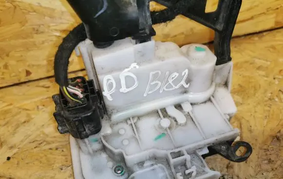 Alfa Romeo 159 Front door lock Y6K02 37D06