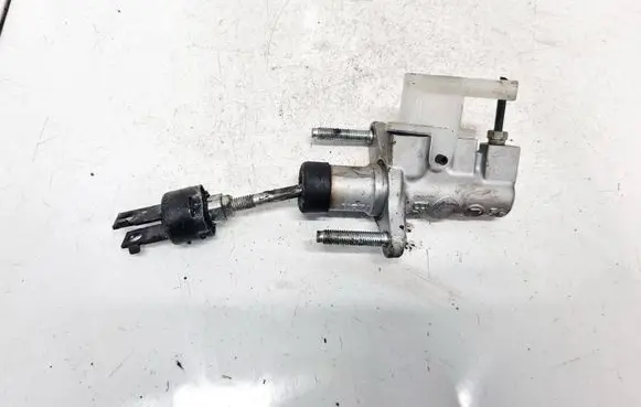 Clutch master cylinder