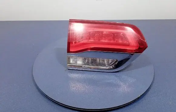 Jeep Grand Cherokee Rear/tail lights 68110047AC