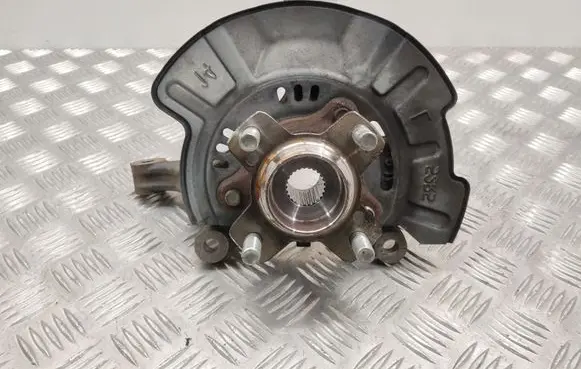 Suzuki Swift IV Front wheel hub