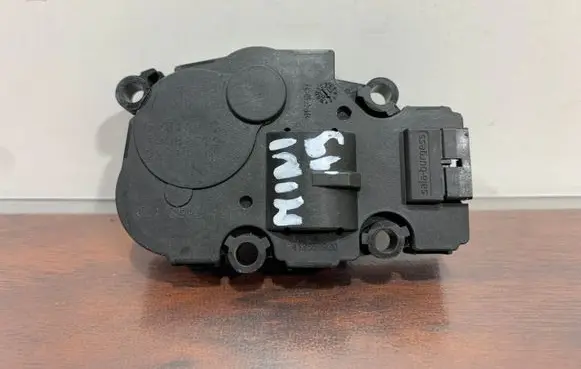 Mini Cooper Countryman F60 Air flap motor/actuator CZ1139301710 410478280