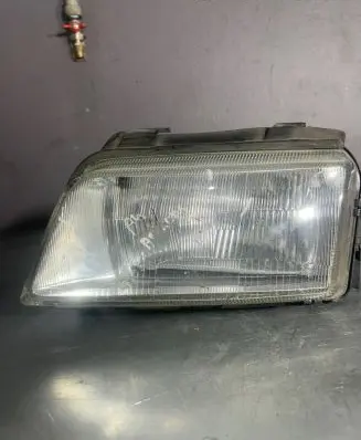 Audi A4 S4 B5 8D Headlight/headlamp 8D0941003C 67723171