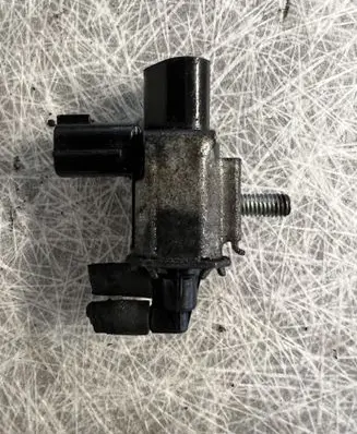 Nissan Patrol Y61 Turbo solenoid valve K5T46587