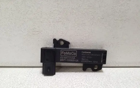 Ford Kuga II Keyless system antenna DS7T15K603GA