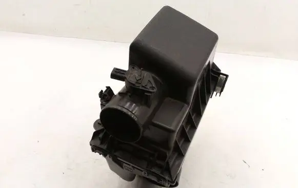 Toyota RAV 4 (XA50) Air filter box 1781237040