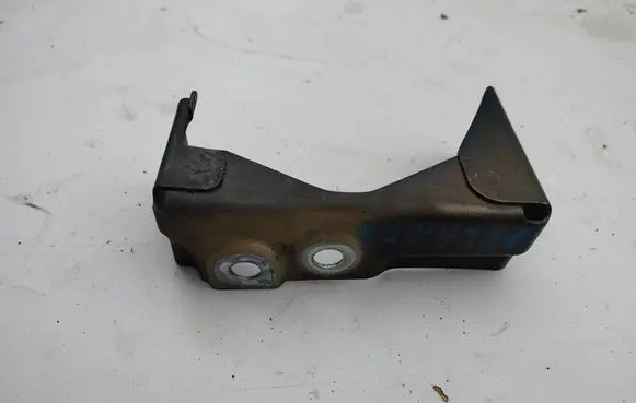 Chevrolet Orlando Fender mounting bracket