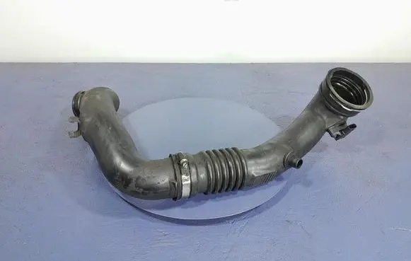 Intake resonator