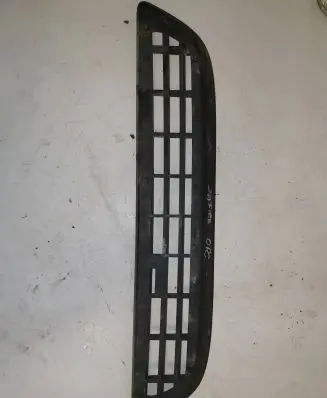 Opel Zafira B Front bumper lower grill