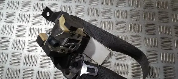 Opel Astra G Front seatbelt 90560635