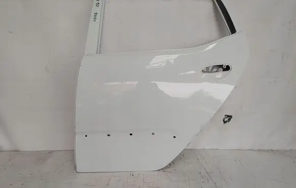 Hyundai i10 Rear door