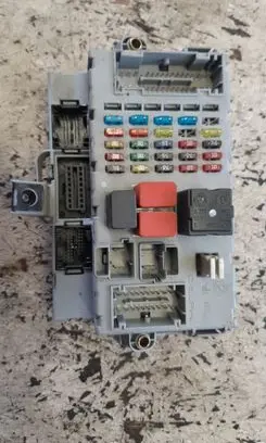 Fiat Doblo Fuse module 406626 46817785NPL
