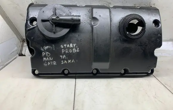 Volkswagen PASSAT B6 Rocker cam cover 038103475Q