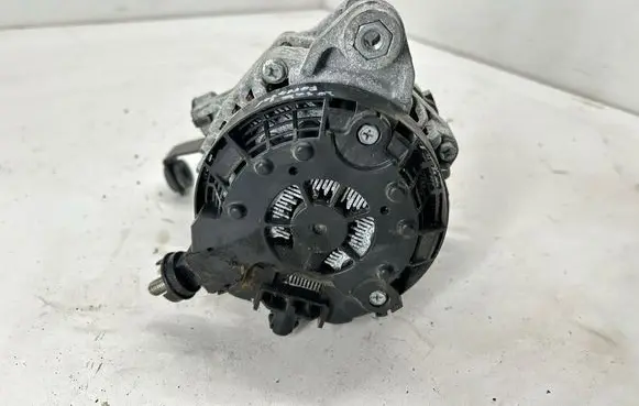 Subaru Forester SK Generator/alternator 23700AB051 90Z6182 1908V00282