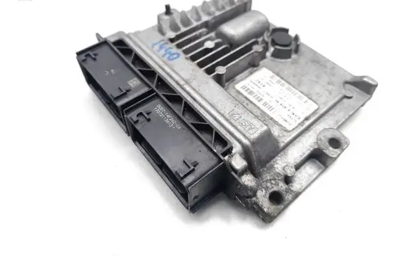 Ford Kuga II Engine control unit/module DS71-12B684-XC 28560020 97RI-010012