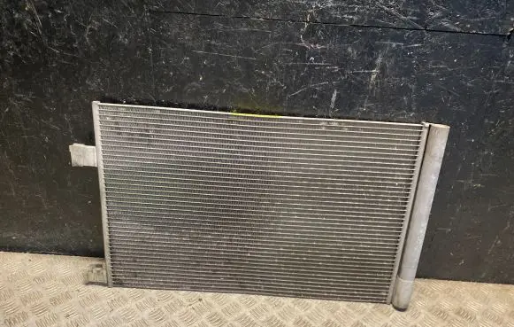 Land Rover Range Rover Velar Coolant radiator EF771002