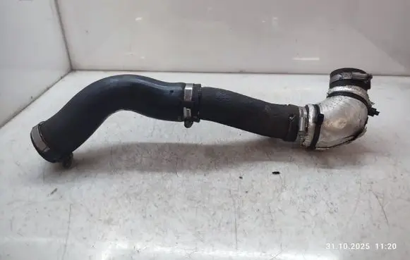 Intercooler hose/pipe