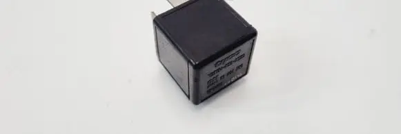 Opel Zafira A Other relay 90464760
