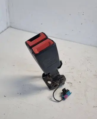 Volvo XC60 Rear seatbelt buckle 34019472 30734714 1B24909
