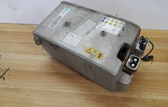 Mercedes-Benz E W212 Hybrid / electric car battery 7893403501 7893406100 2129027206