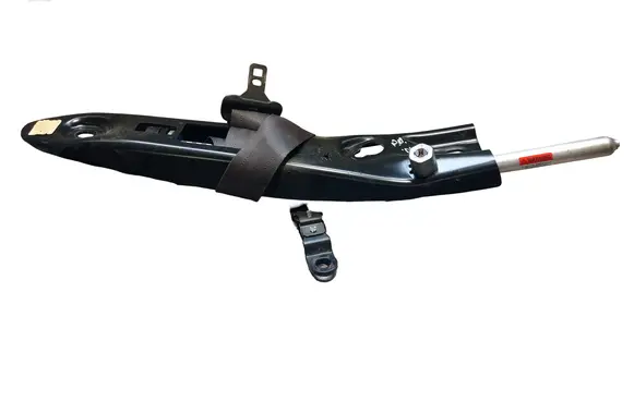 Volvo XC90 Front seatbelt 8619630