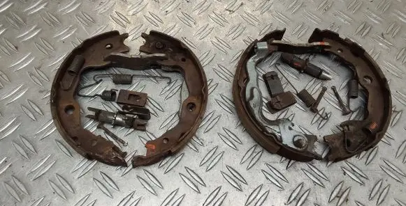 Toyota RAV 4 (XA30) Handbrake/parking brake pads 