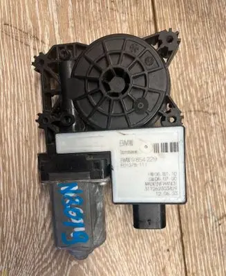 BMW 4 G22 G23 G24 G26 Front door electric window regulator 9854229