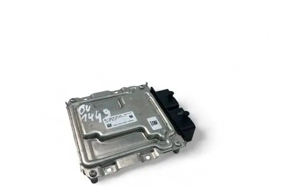 Hyundai i30 Engine control unit/module ECU 391F203GG0 0261S09906