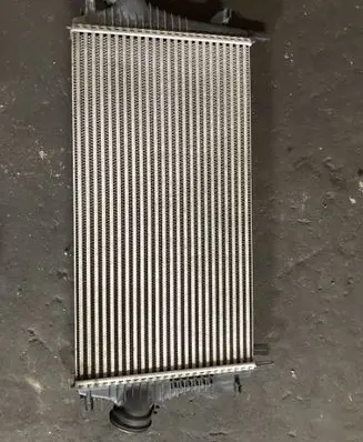 Opel Insignia A Intercooler radiator 13241751