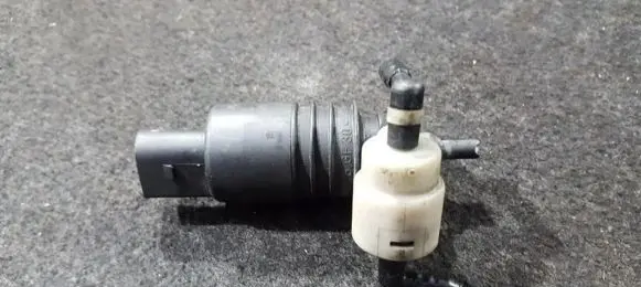 Opel Zafira A Windscreen/windshield washer pump