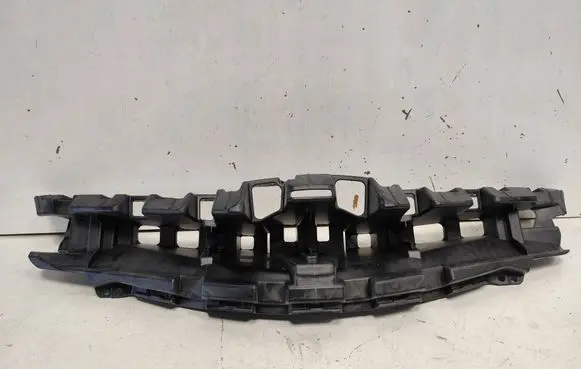 Toyota Yaris Front bumper upper radiator grill 531110DB10