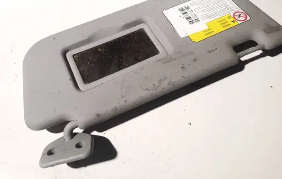 Mitsubishi Colt Sun visor